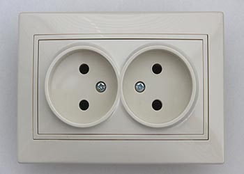 220 Volts Outlet